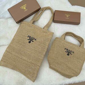 GWP PRADA STRAW WOVEN TOTE BAG IN BEIGE (LARGE ONE ONLY)